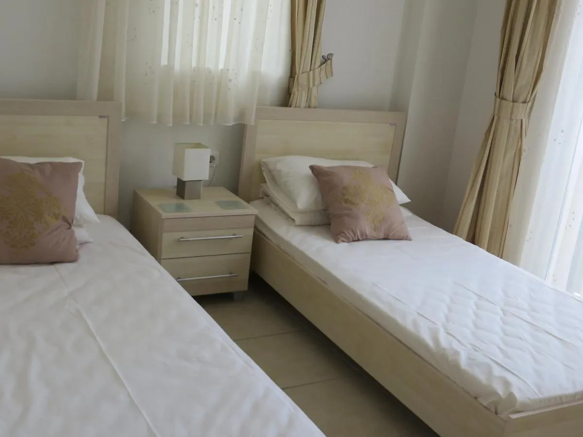 Sunset Bay Apartment B2 Gulluk