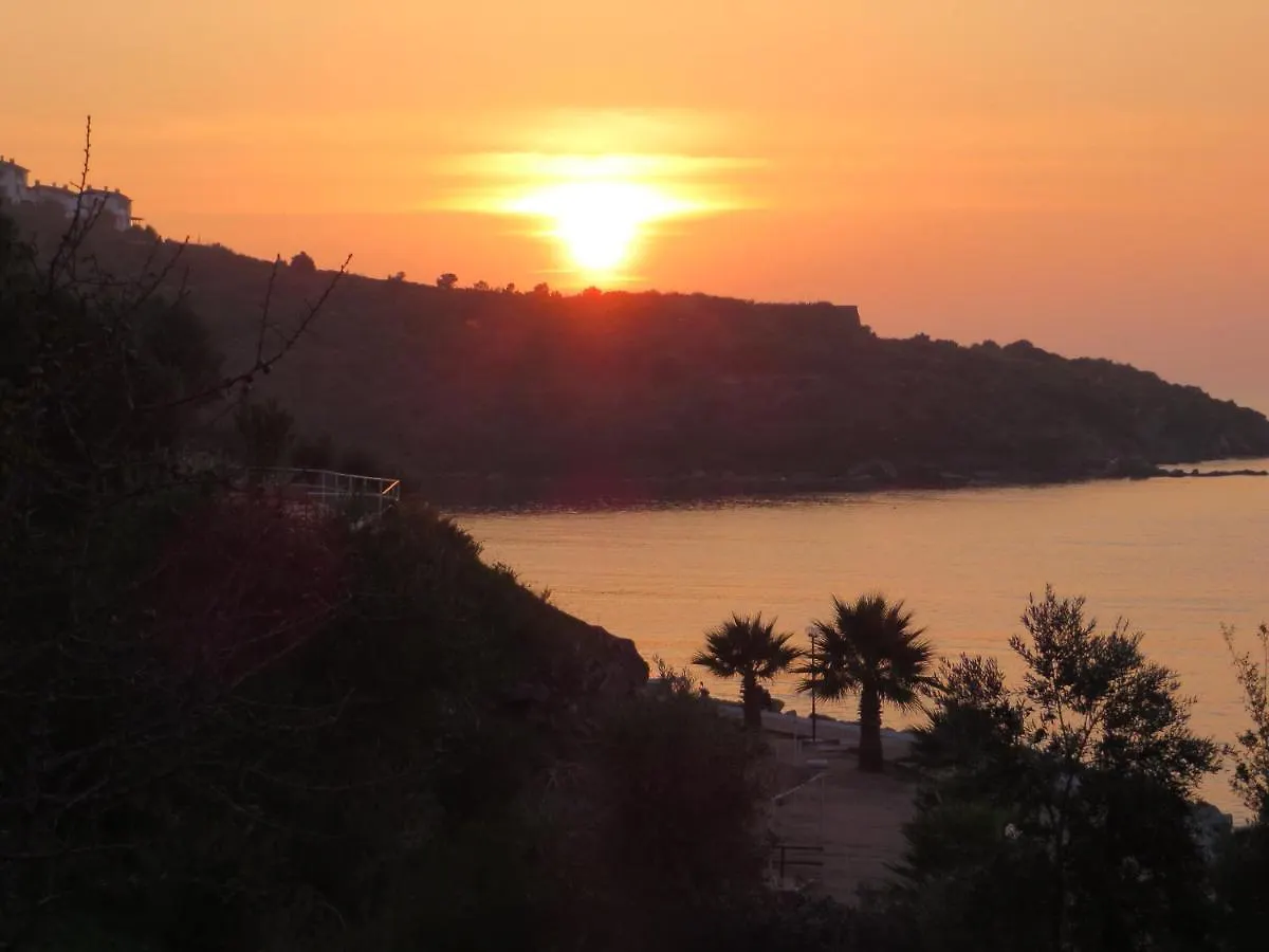 Sunset Bay Apartment B2 Gulluk Turecko