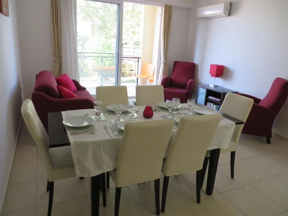 Sunset Bay Apartment B2 Gulluk 0*,