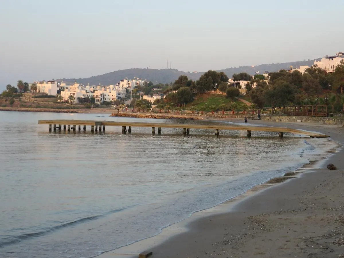 Sunset Bay Apartment B2 Gulluk